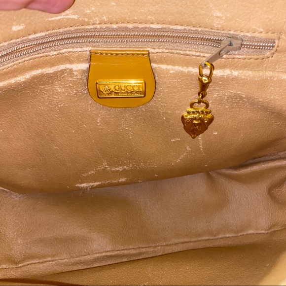VNTG GUCCI crossbody leather handbag - Picture 6 of 7